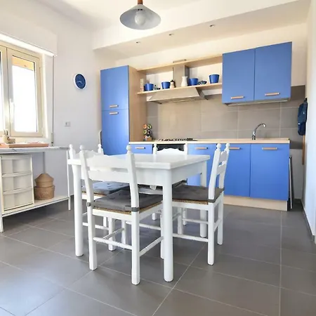 Sitting On The Apartman Punta Secca