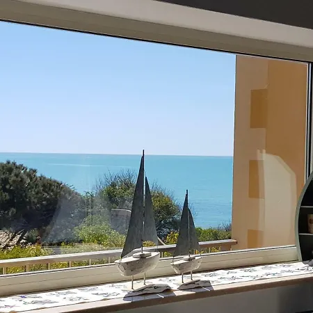 Sitting On The Apartman Punta Secca